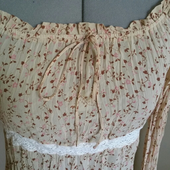 Guess Jeans floral top S - Picture 2 of 6